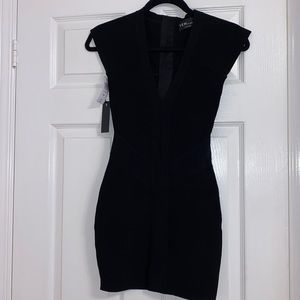 BRAND NEW WITH TAGS ARITZIA DRESS